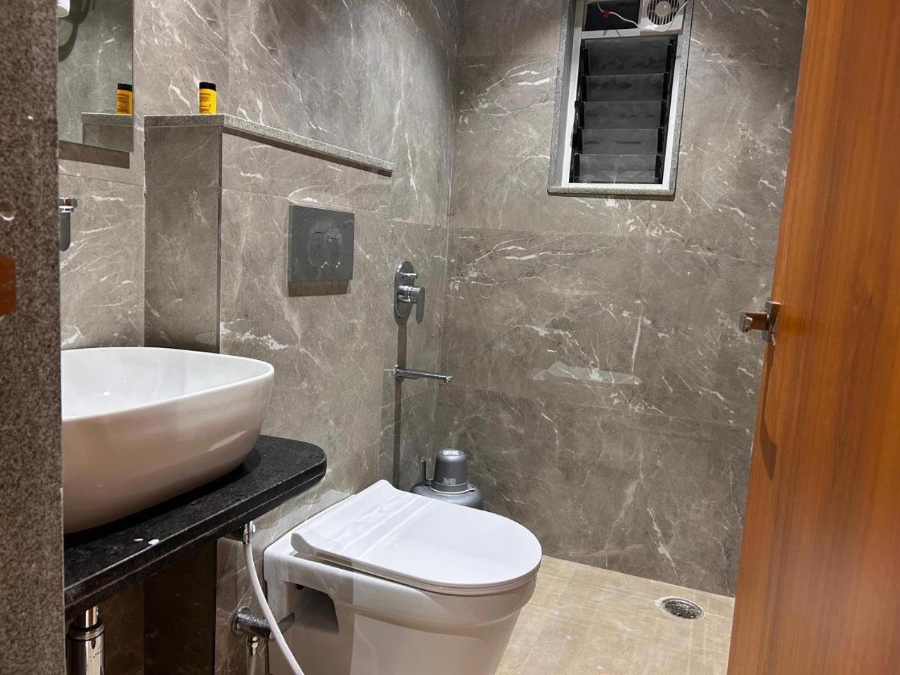 Hotel Neem Heritage Shirdi Esterno foto
